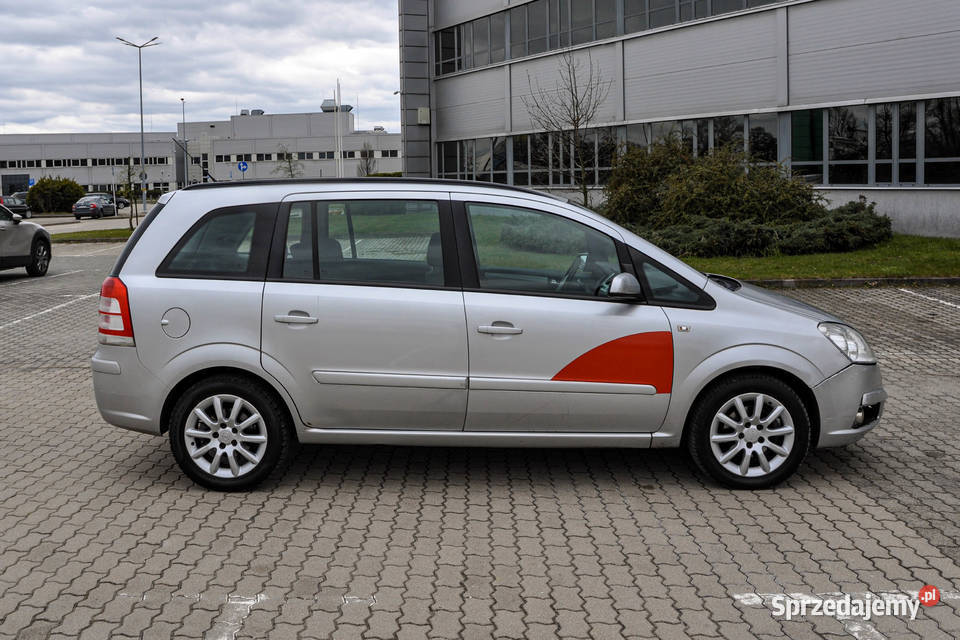 Opel Zafira 18 140 LPG 2009 r Lift 7osobowy Zafira Wrocław