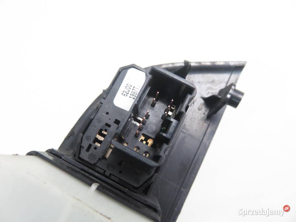 PANEL SZYB SUZUKI SWIFT MK6 62J502067T osobowe