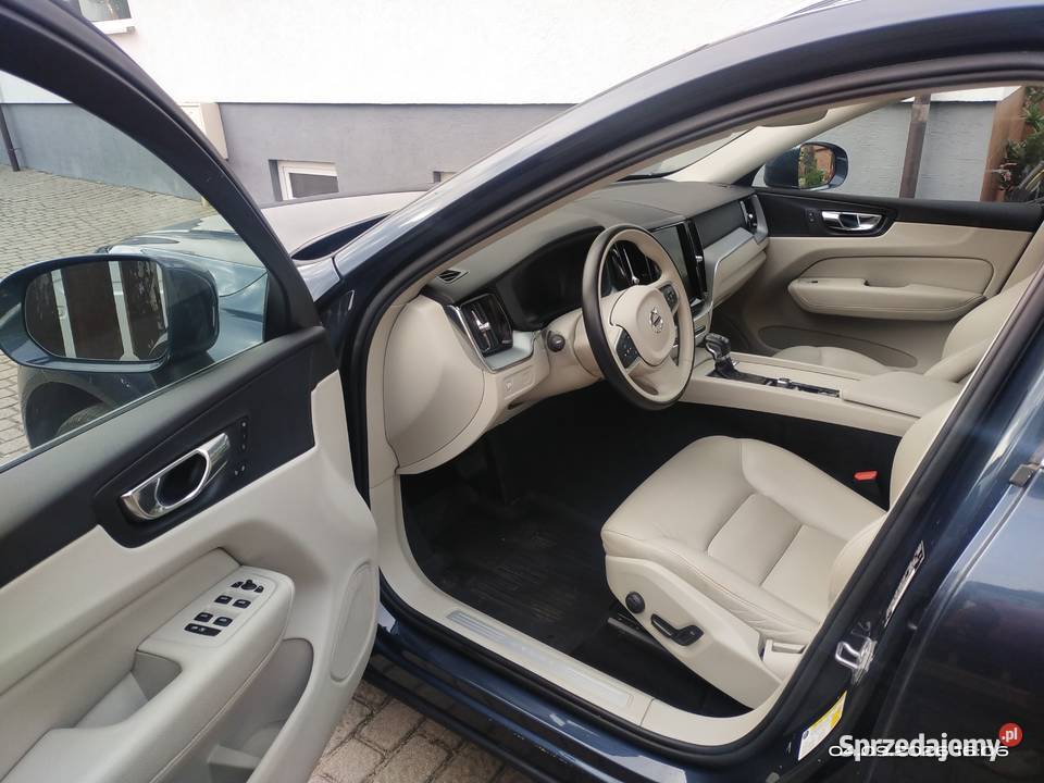 VOLVO XC60 T6 AWD Momentum Lublin sprzedam