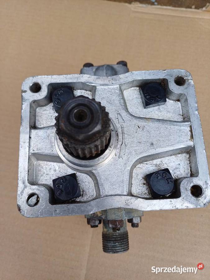 Pompa zębata oleju A18 X Chrzanów sprzedam
