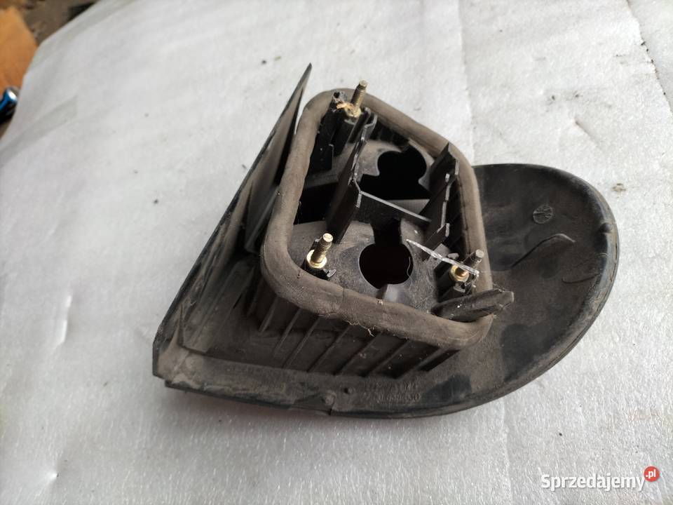 Renault Megane I classic LAMPA TYŁ TYLNA LEWA Kamień-Kolonia
