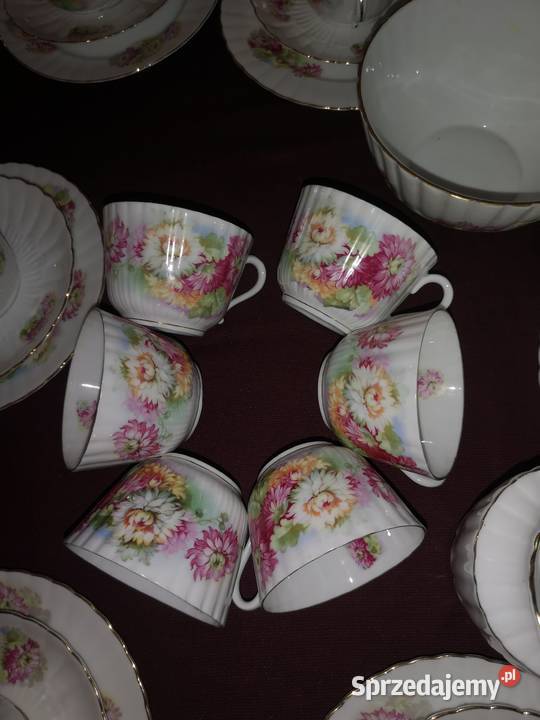 Filiżanka z talerzykiem deserowym z kwiatami syg Gdańsk
