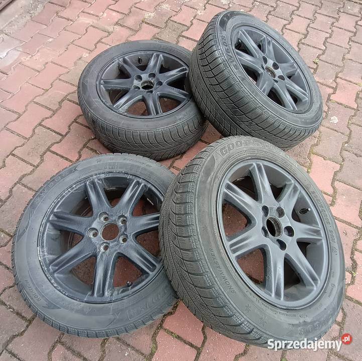 Komplet kół na felgach aluminiowych do Volvo Samochodowe sprzedam