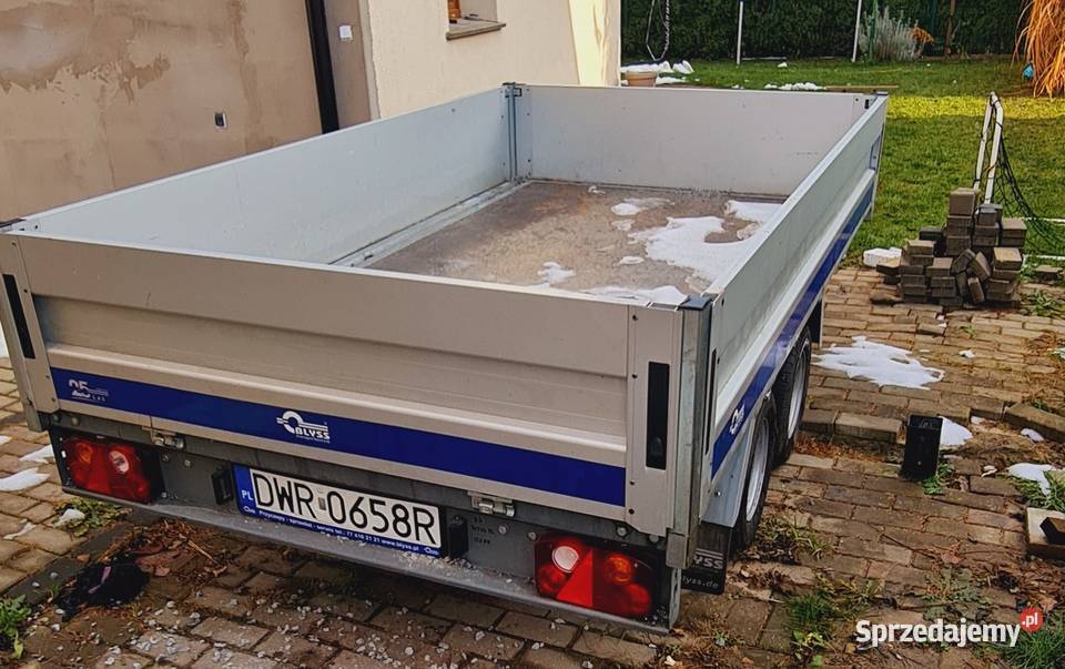 Syndyk sprzeda przyczepe blyss Szczepankowice