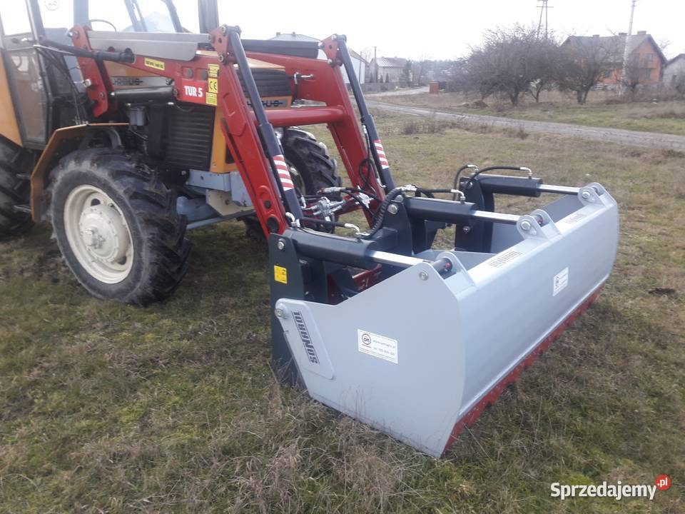 Wycinak kiszonki wybierak kiszonek z pryzm 20m Mroczków Duży