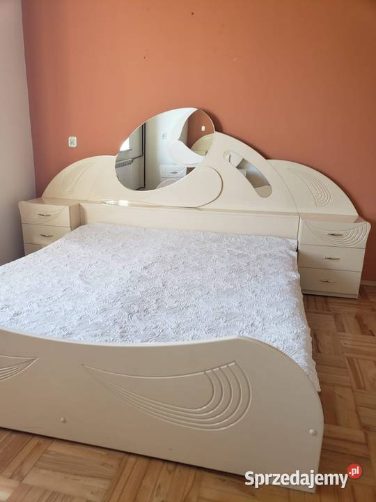 Meble łóżko190x210 dwa fotele toaletka Mielec