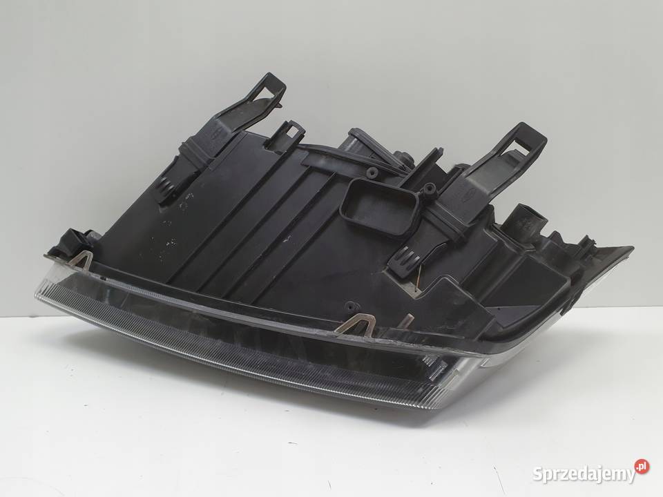 Ford Focus II MK2 0411r PRZEDNIA LAMPA PRAWA Janów