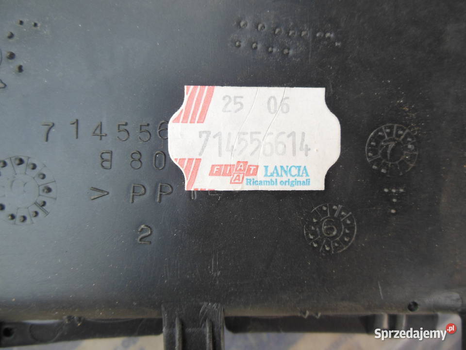 plastik drzwi prawego bagażnika FIAT Brava FIAT Kozy