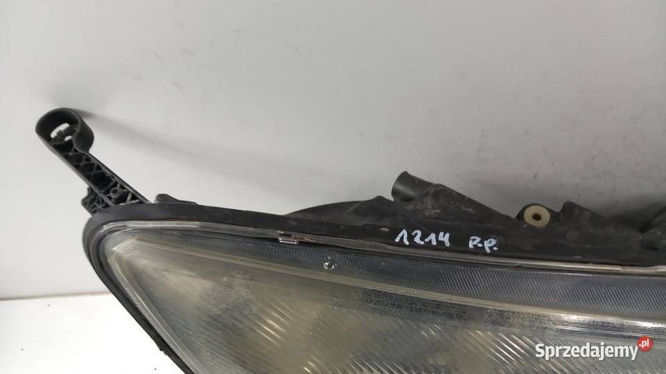 OPEL ASTRA J LAMPA PRZÓD PRAWA Zbierkowo