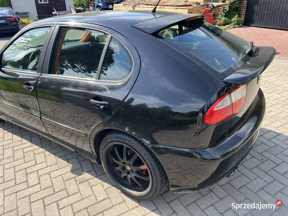 Seat Leon 18T 180 manualna Majdan-Obleszcze