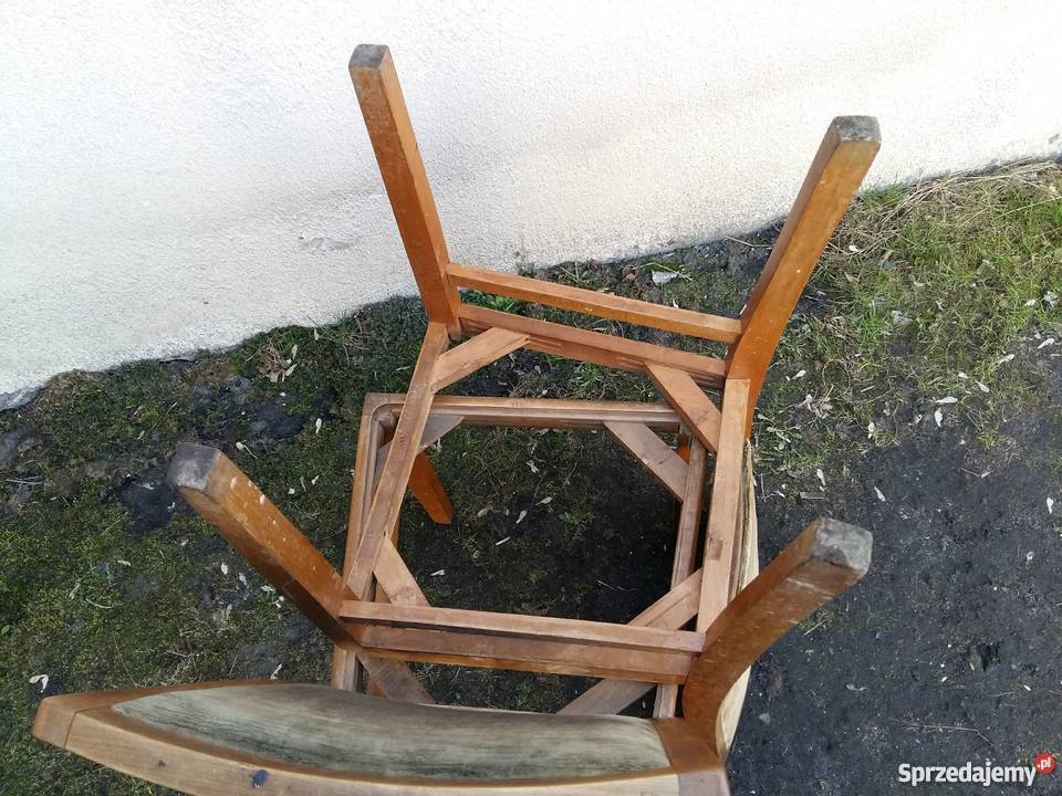 Dwa krzesła z epoki PRL wyprodukowane w 83cm Kościan