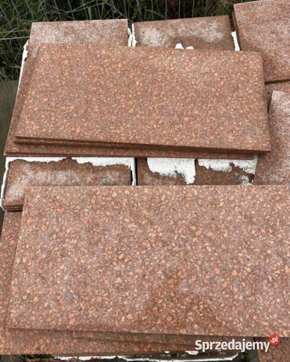 Płytki granitowe 61x305x1 końcówki magazynowe Macierzysz
