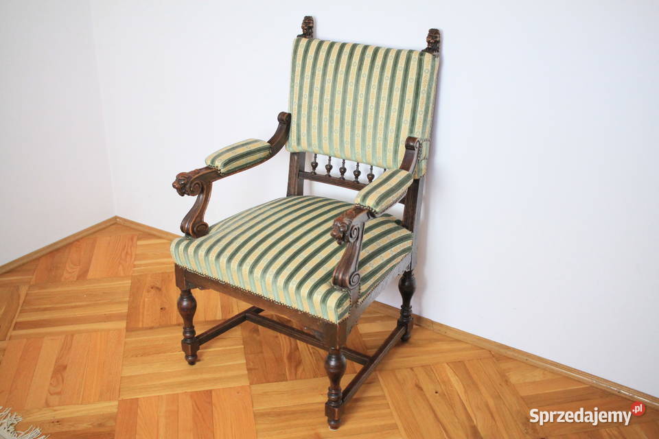 Pięknie zdobiony fotel klasyczny i elegancki śląskie Góra