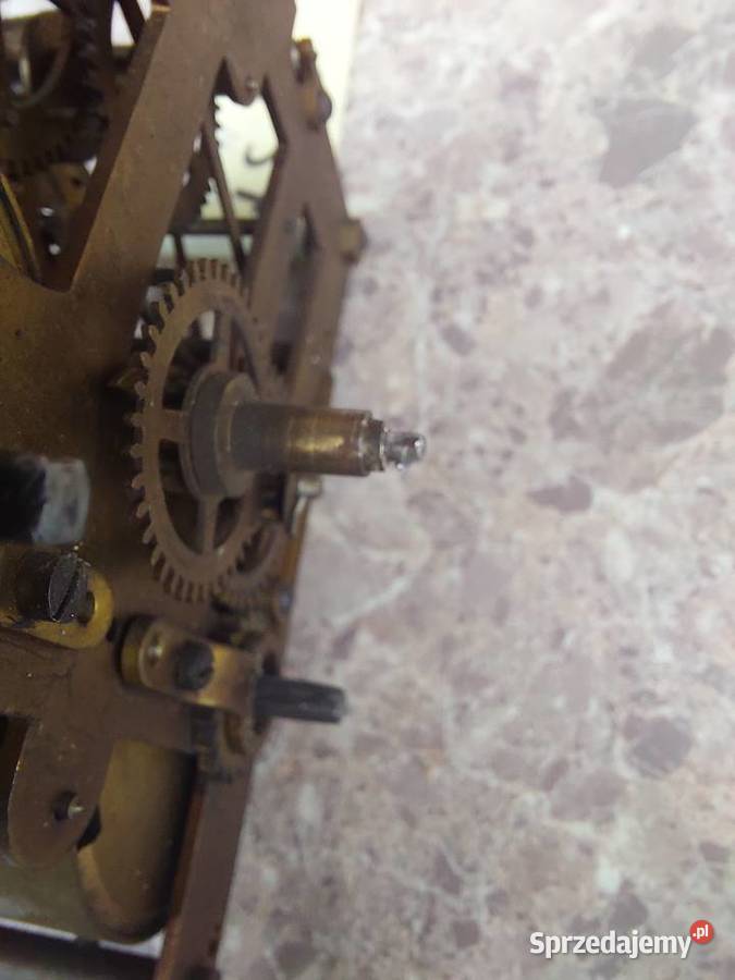 757 Mechanizm starego zegara ściennego Junghans