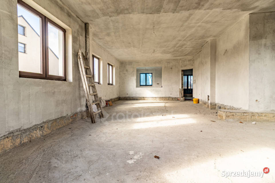 Dom wolnostojący do sprzedania Starzyno 678m2 3 piętra i więcej