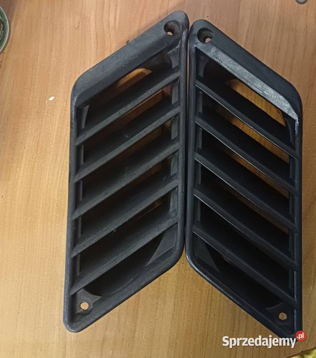boczne osłony wlotu powietrza fiat 126p maluch Godziszka