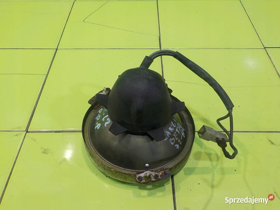 LANCIA BETA 20 B 83r COUPE 2D lampa prawa przod sprzedam
