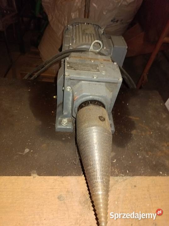 Łuparka świdrowa do drewna na przekładni Nowe Kucice