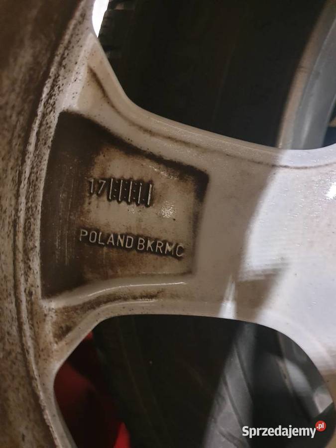 Felgi alu 17 Ford z oponami 23555R17 Nokian zima warmińsko-mazurskie Dobre Miasto