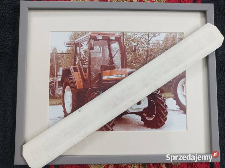 Obrazek zdjęcie z ciągnikiem Ursus 1035 pamiątka lubelskie Lublin