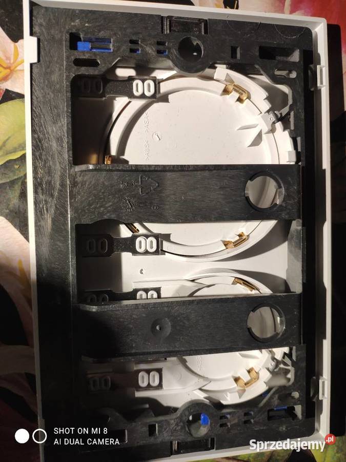 Przycisk GEBERIT Omega 20 białozłoty Słupsk