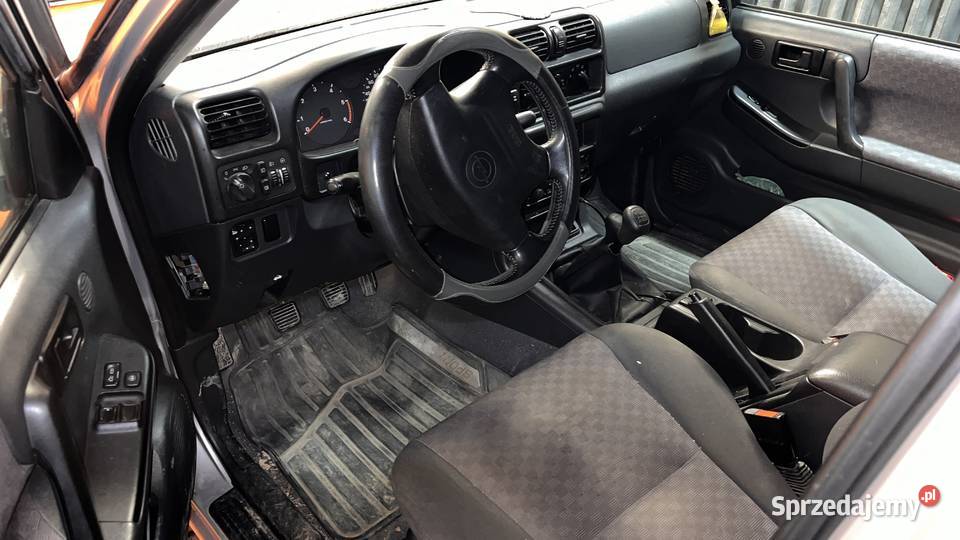 Opel frontera zdrowa rama wyposażenie Wieprz