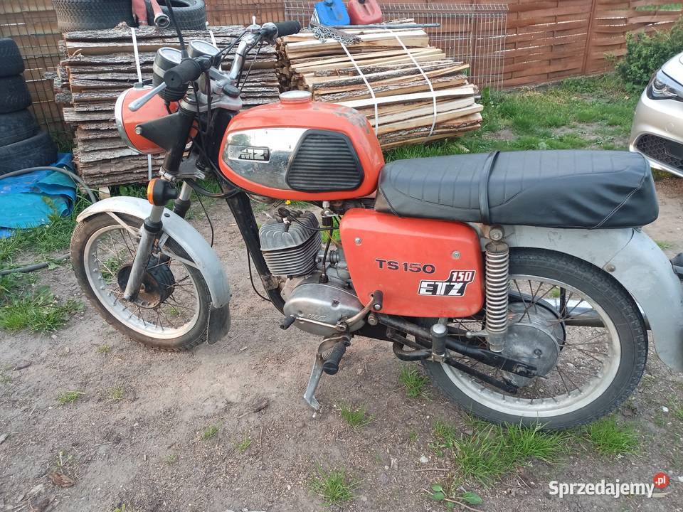 Sprzedam motor Hołowienki