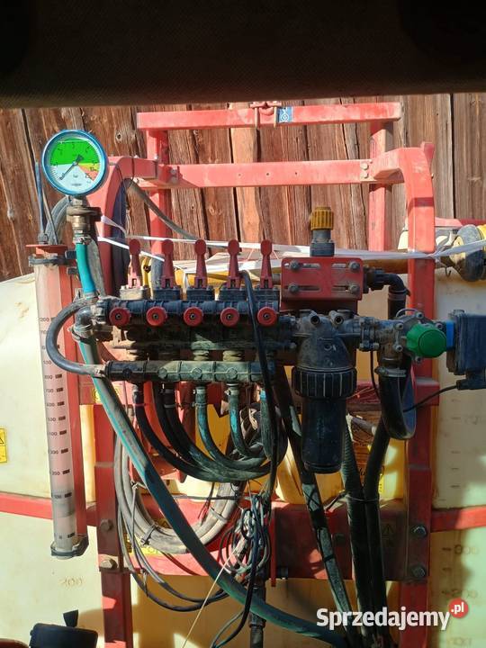 Opryskiwacz kuhn porter m 1000l 15m Kuhn sprzedam