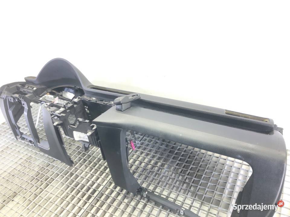 KOKPIT VW PASSAT B7 Kombi 1015 KONSOLA DESKA