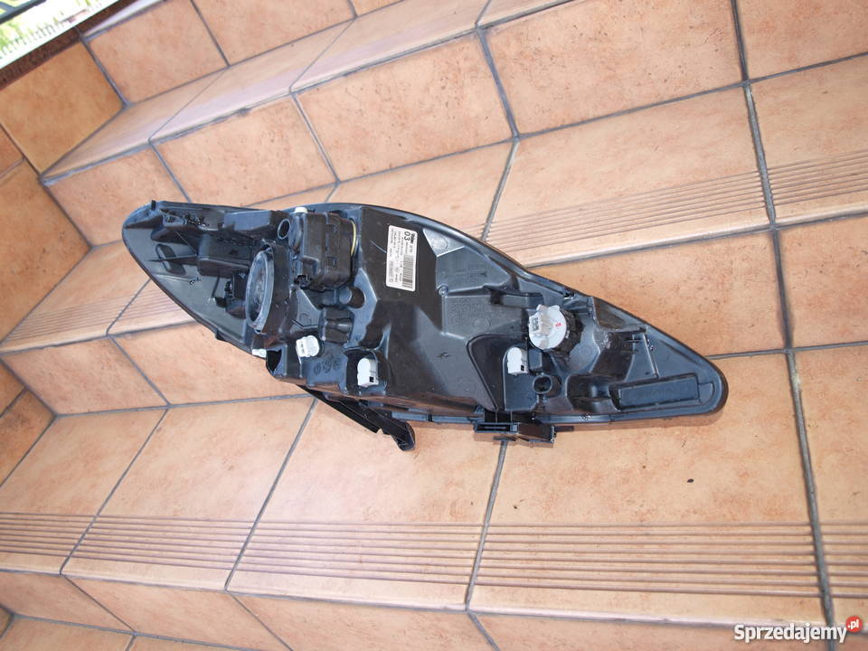 Peugeot 107 lampa lewa 2005 2014r europa