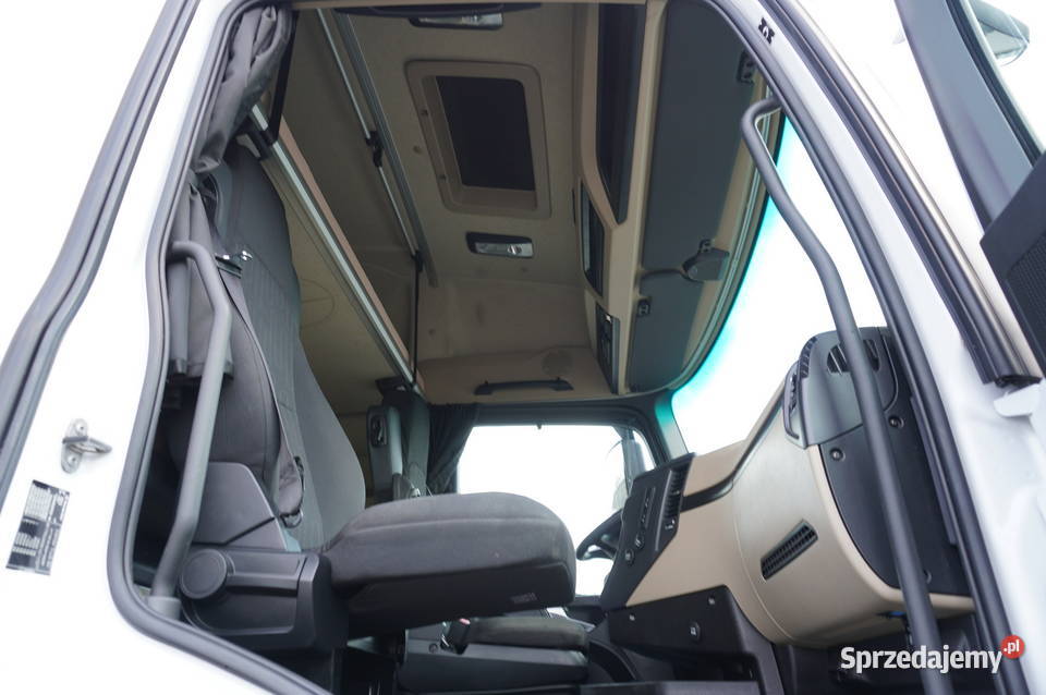 Ciągnik siodłowy MercedesBenz Actros 1842 2024 Kraków