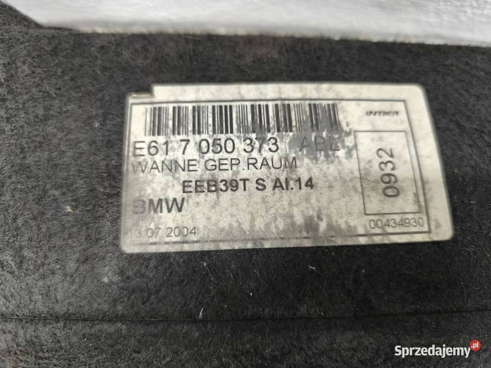 WYKŁADZINA BAGAŻNIKA PRZEGRODY BMW E61 7050373 Dywaniki sprzedam