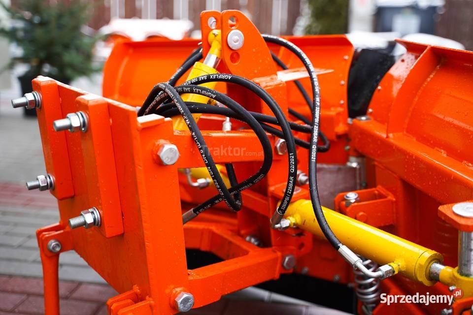 Pług do śniegu strzałkowy 200 hydrauliczny z Pozostałe