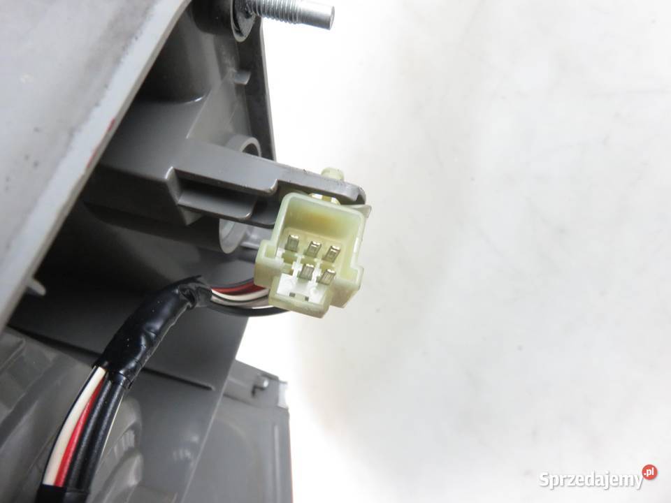 LAMPA PRAWA TYLNA SUBARU LEGACY IV BL 2008 osobowe sprzedam