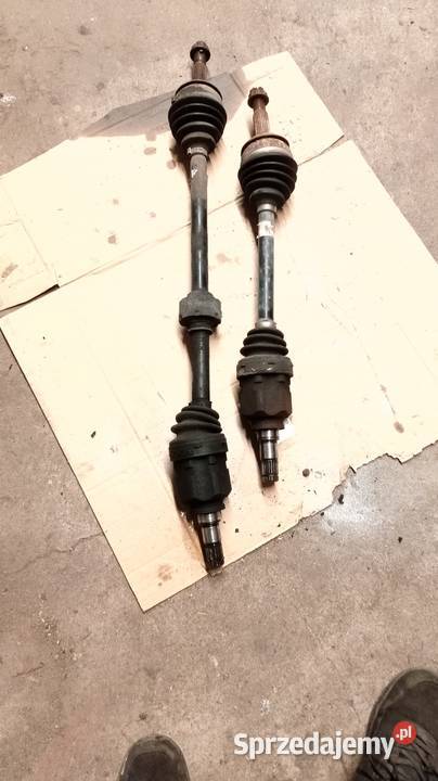 Toyota Yaris półoś lewa prawa