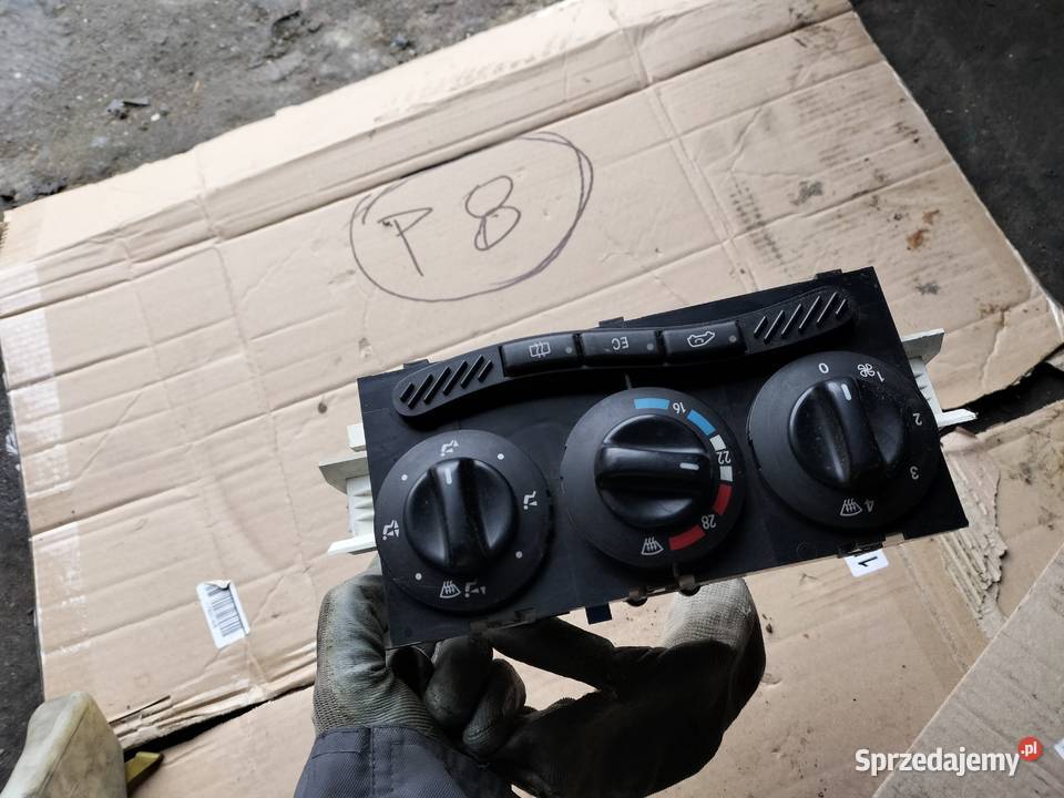 PANEL NAWIEWU MercedesBenz Aklasa A 170 Kamień-Kolonia sprzedam