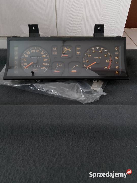 licznik i pokrywa bagażnika Renault 19 Szprotawa sprzedam
