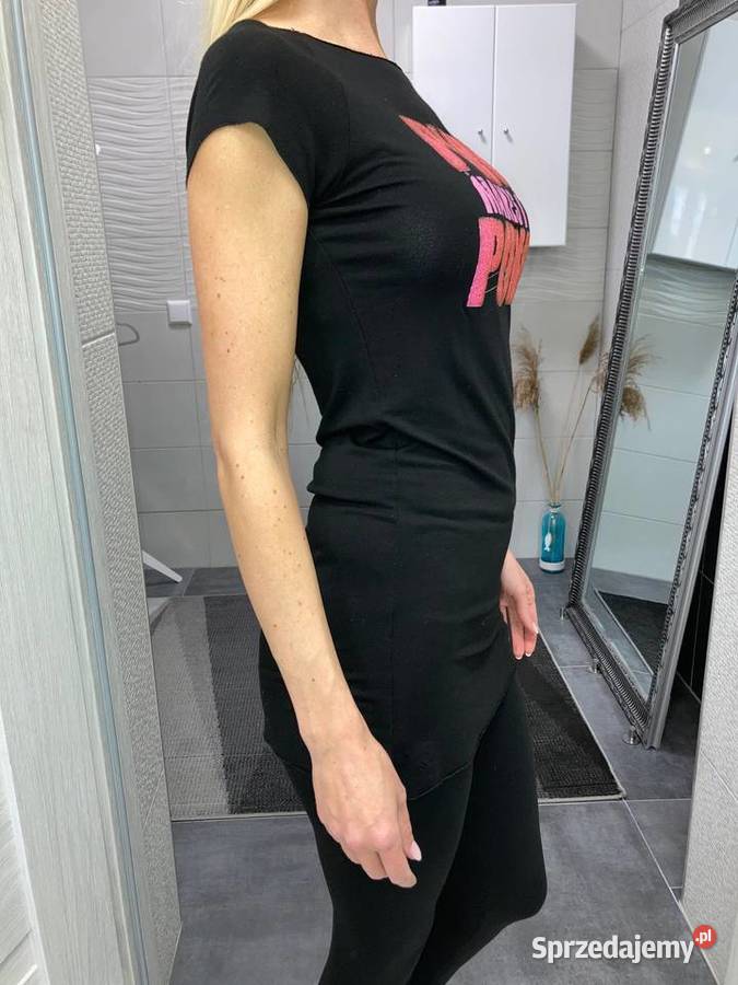 Świetna czarna włoska bluzka Davvero Pink makes krótki Nisko