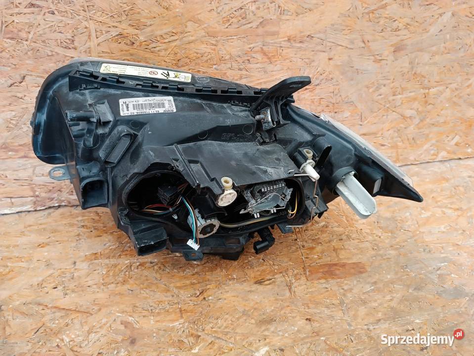 LAMPA PRAWY PRZÓD EU XENON 7180836 BMW E87 E81 osobowe Lampy przednie Nowy Tomyśl