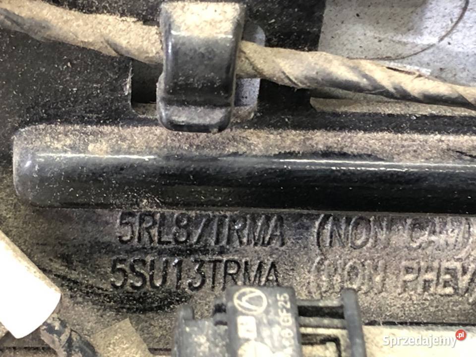 LISTWA KLAPY TYŁ CHRYSLER PACIFICA Minivan