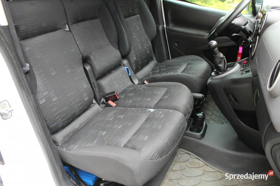 Citroen Berlingo 16 Benzyna 120 Niski przebieg światła przeciwmgłowe Lubań sprzedam