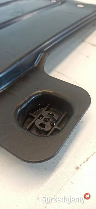 VW GOLF VIII 8 HB OSŁONA PODWOZIA LEWY TYŁ osobowe Podszybia sprzedam