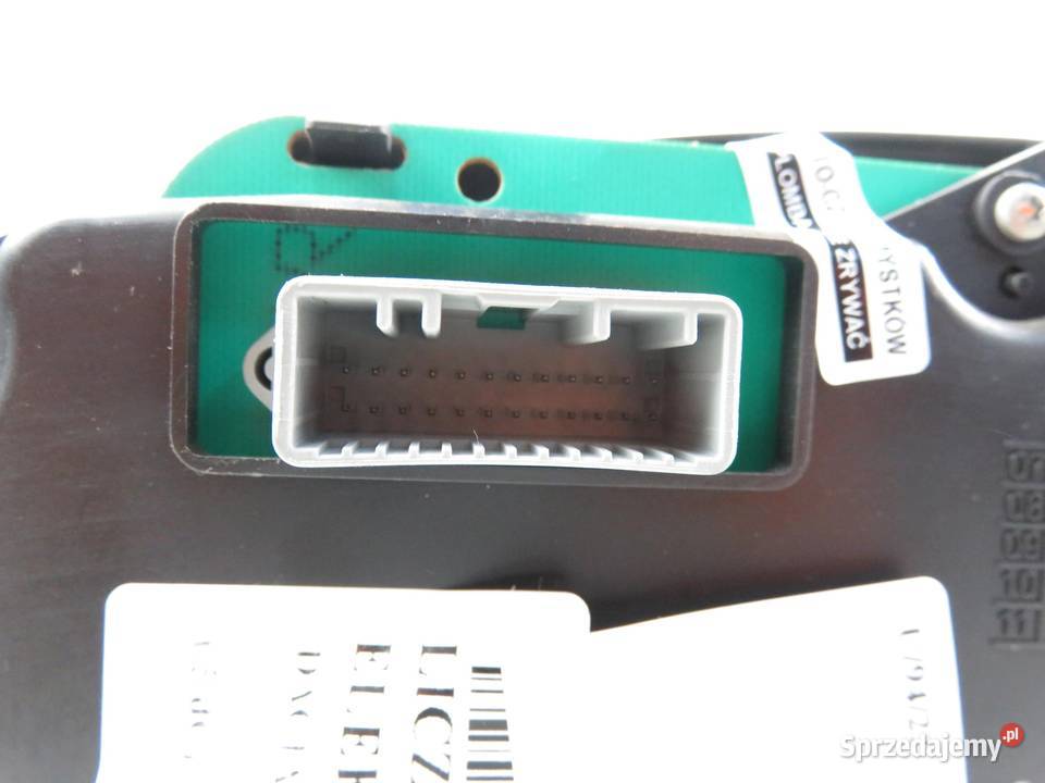 LICZNIK DACIA SANDERO I 15 dCi P248100568R Liczniki i zegary