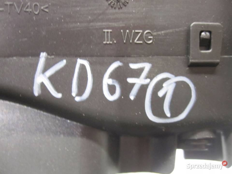 FORD B FIESTA 12r ramka osłona radia osobowe