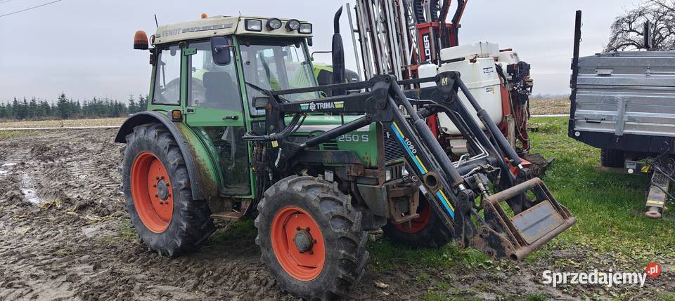 Fendt 250S z ładowaczem Kijany