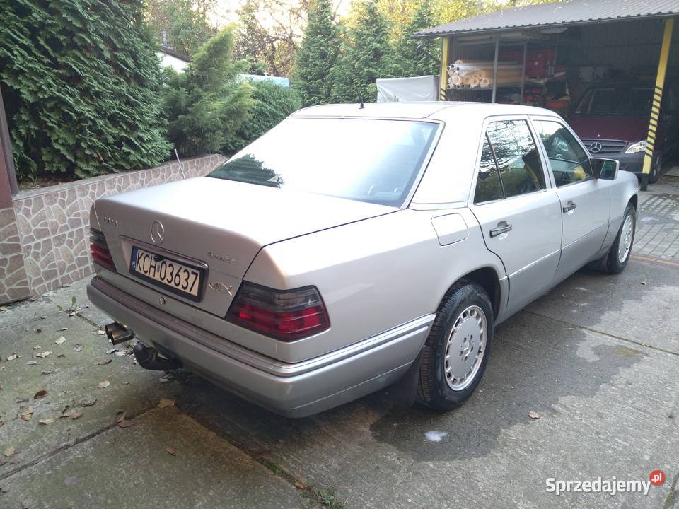 Mercedes W124 Eklasa 30D książka serwisowa ASO Motoryzacja Trzebinia