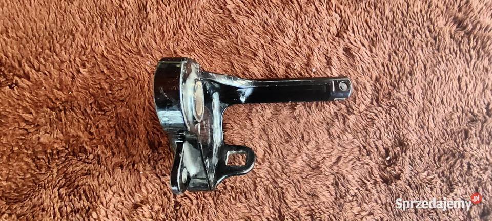 Harley FXS FXSTB FXSTC FXCWC set prawy mocowanie Orzesze