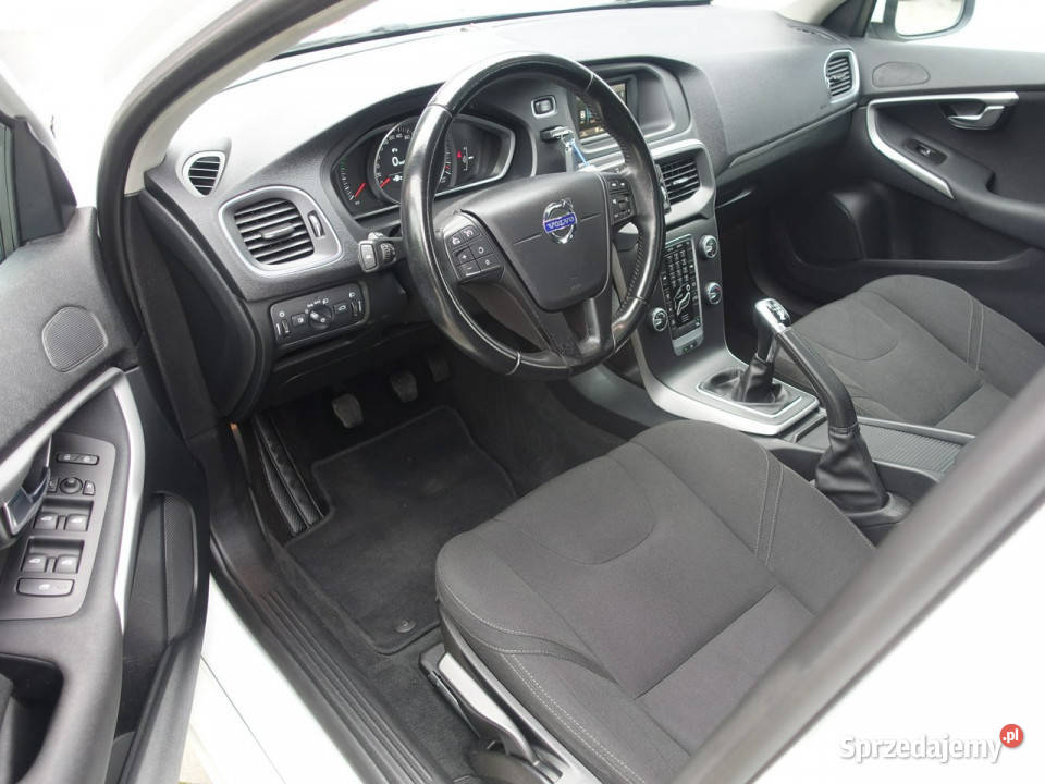 Volvo V40 16i Panorama Klimatronik Alu Światła bluetooth Częstochowa sprzedam