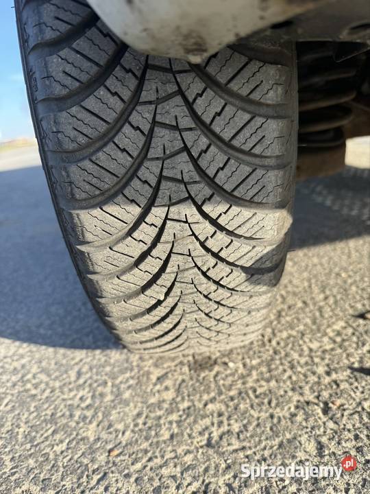 Renault Clio 2000r 12 Benzyn 145 Świeże Opony manualna Gliwice