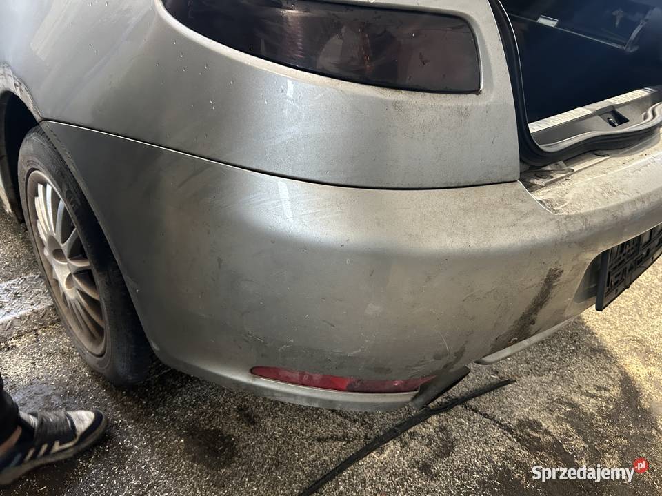Zderzak tylny Alfa Romeo GT kolor 694 Bodzentyn